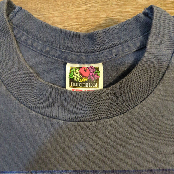 VTG Wolf Dreamcatcher Moon Adult Medium Shirt Native American Single Stitch - Picture 9 of 9